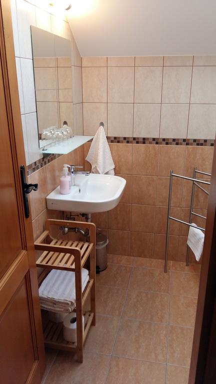 Madarasz Vendeghaz Hotel Nyul Ngoại thất bức ảnh